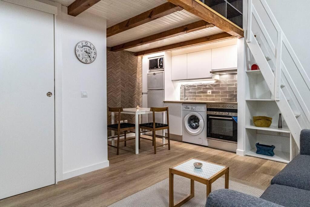 Pequeno Estudio Madrileno Apartament